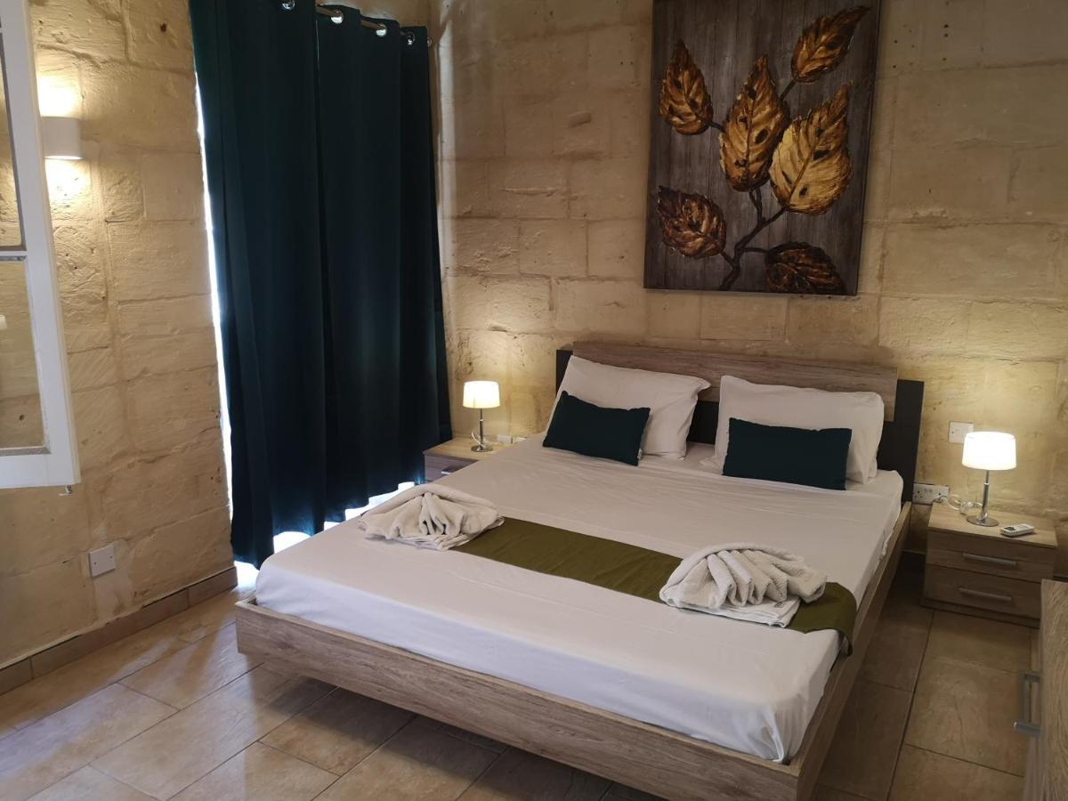 Two Gate Town House Villa เซงเกลอา ภายนอก รูปภาพ