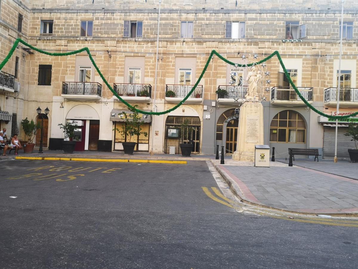 Two Gate Town House Villa เซงเกลอา ภายนอก รูปภาพ